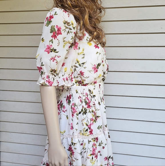 🔥SOLD🔥 🆕️🌺TAYLOR🌺 Women's Short Sleeve Floral Surplice Dress💃 - Picture 12 of 14